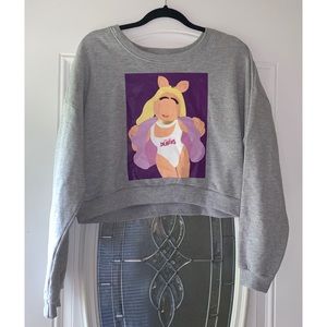 ❤️/ Miss Piggy “Meet the Dealer$” Cropped Hoodie